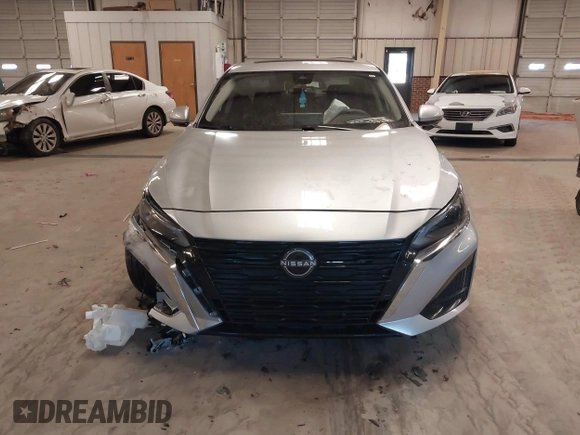 2023 Nissan Altima SL with VIN 1N4BL4EV1PN360859, listed as a IAAI auction lot 41320788 with 40,383 mi miles and . Bid and sale history available at DreamBid. Image 12.