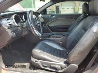 2008 Ford Mustang GT Deluxe с VIN 1ZVHT82H485102912, выставлен на аукционе Copart как лот 59882565 с пробегом 82 892 миль миль и Списание • Salvage title. История ставок и продаж доступна на DreamBid. Изображение 7.