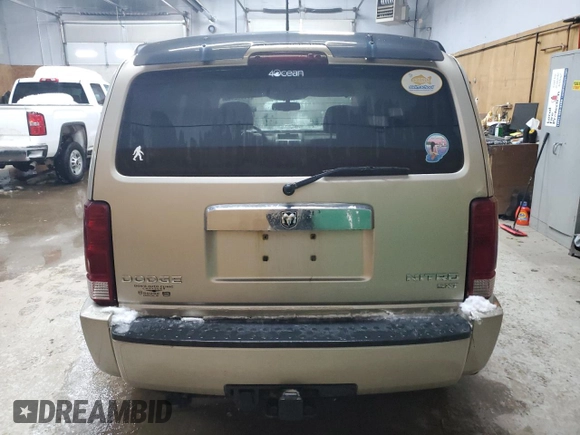 2010 Dodge Nitro SXT z VIN 1D4PU5GK8AW124381, wystawiony jako Copart lot #89302485 z przebiegiem 115 947 mil mil oraz Czysty tytuł • Clean title. Historia ofert i sprzedaży dostępna na DreamBid. Obrazek 6.