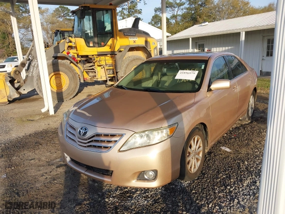 2011 Toyota Camry LE with VIN 4T1BK3EK2BU619656, listed as a IAAI auction lot 41896979 with 200,685 mi miles. Bid and sale history available at carsss.com. Image 17.