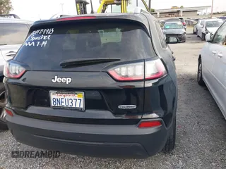 2019 Jeep Cherokee Latitude z VIN 1C4PJLCB2KD455843, wystawiony jako IAAI lot #42779247 z przebiegiem 65 576 mil mil oraz . Historia ofert i sprzedaży dostępna na DreamBid. Obrazek 17.