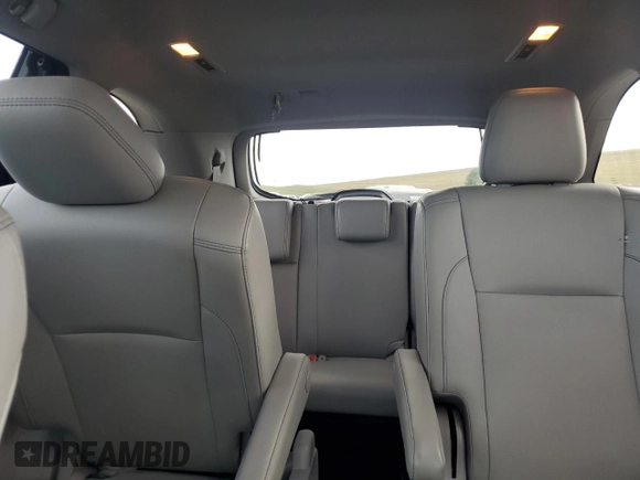 2018 Toyota Highlander SE with VIN 5TDJZRFH8JS538021, listed as a Copart auction lot 63496775 with 43,586 mi miles and Salvage title. Bid and sale history available at DreamBid. Image 10.