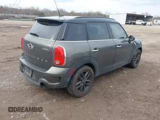 2014 MINI Countryman S with VIN WMWZC3C55EWT00349, listed as a IAAI auction lot 41738181 with 133,662 mi miles and . Bid and sale history available at DreamBid. Image 4.