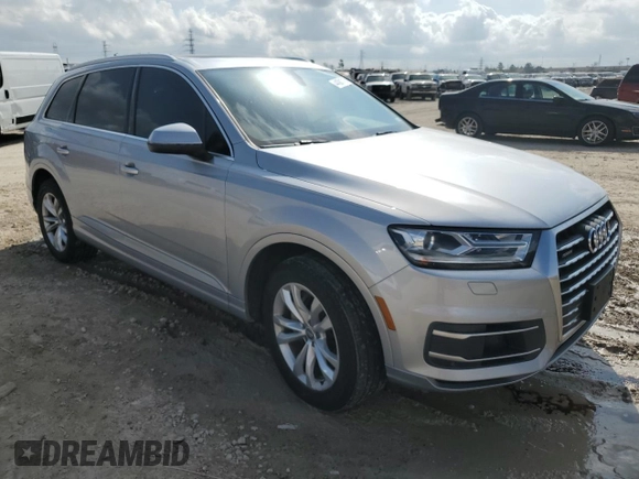 2019 Audi Q7 Premium with VIN WA1AAAF78KD020109, listed as a Copart auction lot 44381715 with 68,361 mi miles and Salvage title. Bid and sale history available at DreamBid. Image 4.