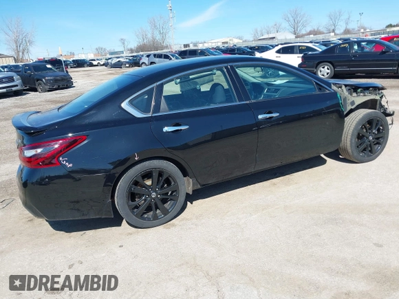 2017 Nissan Altima SV with VIN 1N4AL3AP6HC477699, listed as a IAAI auction lot 41818264 with 117,732 mi miles and . Bid and sale history available at DreamBid. Image 4.
