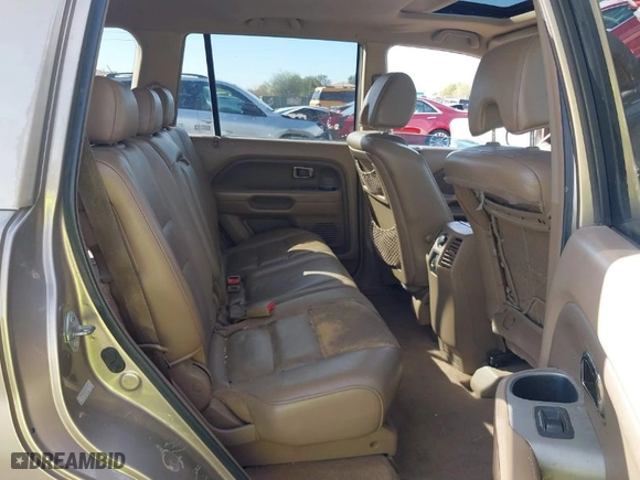 2007 Honda Pilot EX-L with VIN 5FNYF28747B014462, listed as a IAAI auction lot 41651807 with 263,344 mi miles. Bid and sale history available at carsss.com. Image 8.