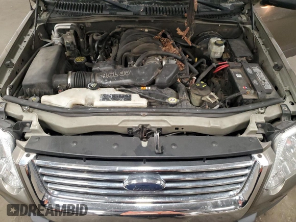 2006 Ford Explorer XLT with VIN 1FMEU73826UA02432, listed as a Copart auction lot 82139394 with 200,276 mi miles and Clean Title. Bid and sale history available at carsss.com. Image 12.