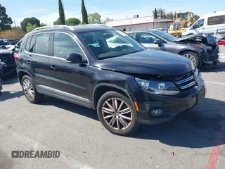 2015 Volkswagen Tiguan SE with VIN WVGAV7AX5FW509612, listed as a IAAI auction lot 42020599 with 64,201 mi miles and . Bid and sale history available at DreamBid. Image 1.