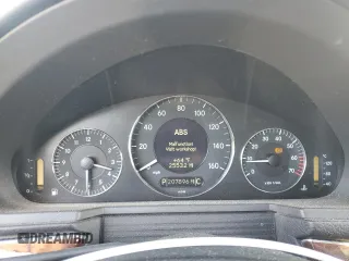 2004 Mercedes-Benz E 320 with VIN WDBUH65J14A464105, listed as a Copart auction lot 76832424 with 207,896 mi miles and Salvage Title. Bid and sale history available at DreamBid. Image 9.