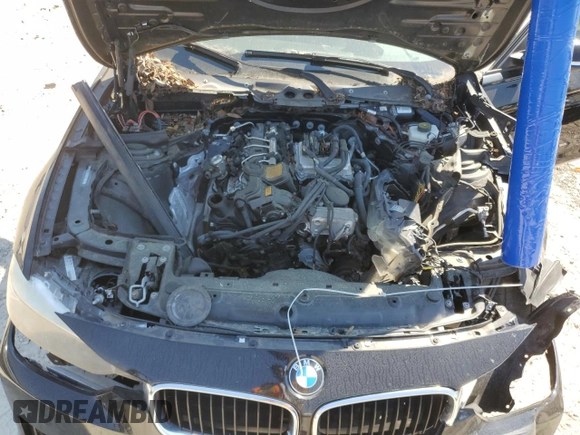 2013 BMW 3 Series 328i xDrive with VIN WBA3B3G59DNP38637, listed as a Copart auction lot 49340615 with 0 mi miles and Clean Title. Bid and sale history available at carsss.com. Image 11.