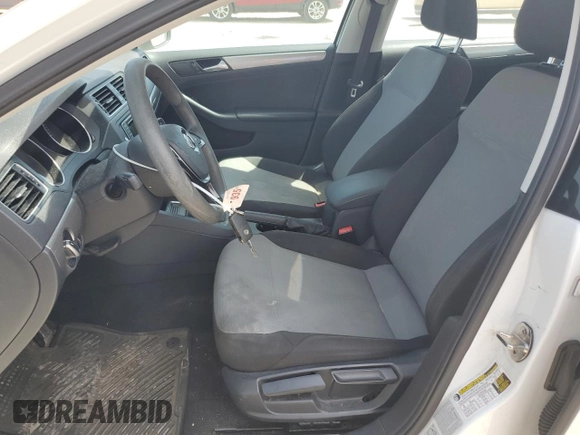 2017 Volkswagen Jetta S z VIN 3VW2B7AJ0HM226502, wystawiony jako Copart lot #62056735 z przebiegiem 88 496 mil mil oraz Szkoda całkowita • Salvage title. Historia ofert i sprzedaży dostępna na DreamBid. Obrazek 7.