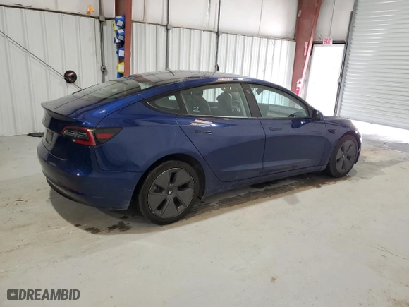 2022 Tesla Model 3 with VIN 5YJ3E1EA3NF370714, listed as a Copart auction lot 52811415 with 84,368 mi miles and Clean Title. Bid and sale history available at carsss.com. Image 3.