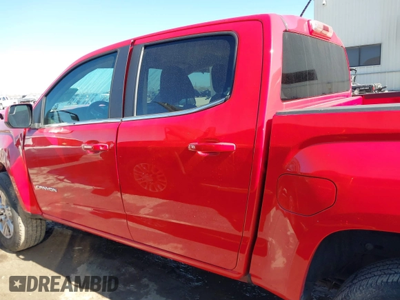 2020 GMC Canyon 2WD SLE with VIN 1GTG5CEN5L1120042, listed as a IAAI auction lot 41646040 with 66,787 mi miles. Bid and sale history available at carsss.com. Image 15.