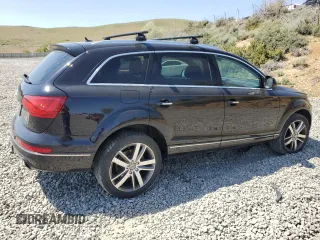 2015 Audi Q7 Premium Plus with VIN WA1LGAFE9FD012371, listed as a Copart auction lot 59772625 with 105,212 mi miles and Salvage title. Bid and sale history available at DreamBid. Image 3.