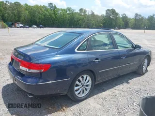 2006 Hyundai Azera SE with VIN KMHFC46F36A115873, listed as a IAAI auction lot 42199891 with 206,421 mi miles and . Bid and sale history available at DreamBid. Image 4.