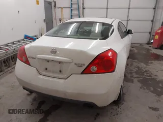2008 Nissan Altima 3.5 SE with VIN 1N4BL24E58C165172, listed as a IAAI auction lot 41380699 with 191,249 mi miles. Bid and sale history available at carsss.com. Image 4.