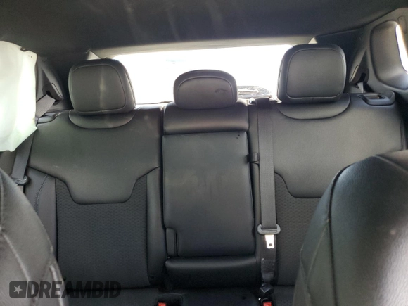 2024 Jeep Compass Latitude z VIN 3C4NJDBNXRT133089, wystawiony jako Copart lot #56872625 z przebiegiem 25 282 mil mil oraz Nie do naprawy • Non repairable. Historia ofert i sprzedaży dostępna na DreamBid. Obrazek 10.