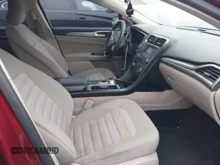 2017 Ford Fusion SE with VIN 3FA6P0H70HR416588, listed as a IAAI auction lot 42184878 with 28,920 mi miles and . Bid and sale history available at DreamBid. Image 5.