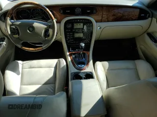 2004 Jaguar XJ with VIN SAJWA73B24TG17566, listed as a Copart auction lot 42501425 with 130,666 mi miles and Clean Title. Bid and sale history available at carsss.com. Image 8.