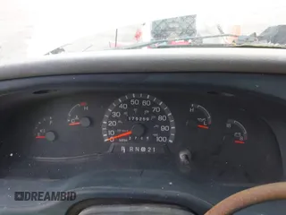 2002 Ford Econoline Cargo с VIN 1FTSE34L92HA84131, выставлен на аукционе IAAI как лот 42404153 с пробегом 175 259 миль миль и . История ставок и продаж доступна на DreamBid. Изображение 7.
