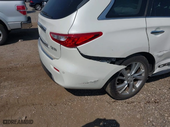 2015 Infiniti QX60 with VIN 5N1AL0MN7FC522984, listed as a IAAI auction lot 40033598 with 142,976 mi miles. Bid and sale history available at carsss.com. Image 13.