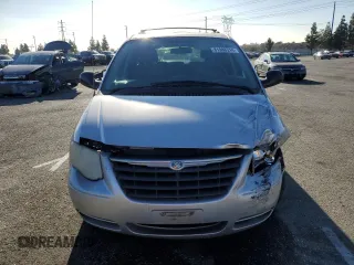 2007 Chrysler Town & Country LWB LX with VIN 2A8GP44R47R330954, listed as a Copart auction lot 81988314 with 195,065 mi miles and Salvage Title. Bid and sale history available at carsss.com. Image 5.