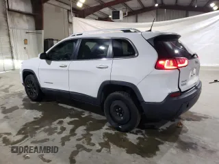 2019 Jeep Cherokee Latitude with VIN 1C4PJMCB5KD158331, listed as a Copart auction lot 86852044 with 86,495 mi miles and Salvage Title. Bid and sale history available at carsss.com. Image 2.