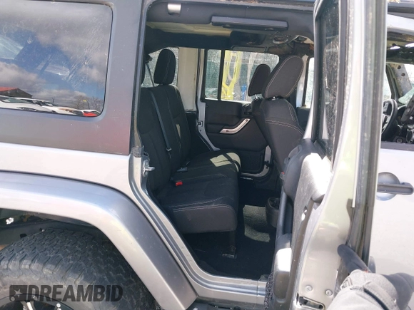 2016 Jeep Wrangler Unlimited 75th Anniversary with VIN 1C4BJWEG6GL170760, listed as a IAAI auction lot 41953745 with 72,827 mi miles and . Bid and sale history available at DreamBid. Image 8.