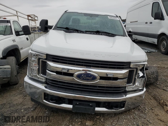 2019 FORD F350 SUPER DUTY with VIN 1FDBF3A67KEG49808, listed as a Copart auction lot 89036805 with Not Provided miles and Salvage Title. Bid and sale history available at DreamBid. Image 5.