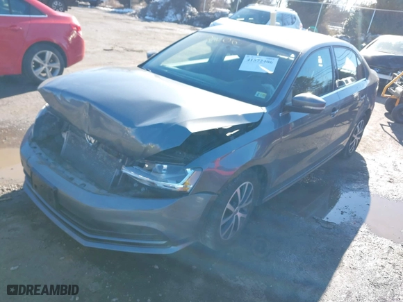 2017 Volkswagen Jetta 1.4T SE with VIN 3VWB67AJ7HM299130, listed as a IAAI auction lot 41572406 with 115,898 mi miles. Bid and sale history available at carsss.com. Image 17.