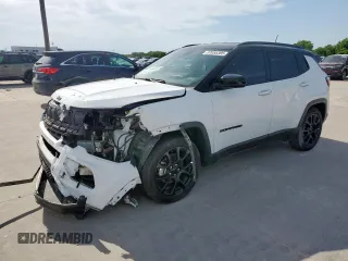 2022 Jeep Compass Latitude with VIN 3C4NJCBB0NT198415, listed as a Copart auction lot 57055305 with 37,797 mi miles and Salvage title. Bid and sale history available at DreamBid. Image 1.