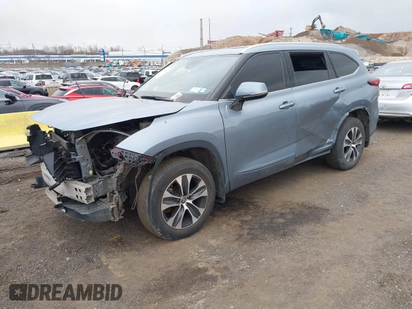 2022 Toyota Highlander XLE with VIN 5TDHZRBH6NS193727, listed as a IAAI auction lot 41841889 with 60,830 mi miles and . Bid and sale history available at DreamBid. Image 21.