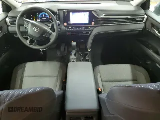 2025 Toyota Camry LE with VIN 4T1DAACK8SU528619, listed as a Copart auction lot 51645145 with 5,915 mi miles and Salvage Title. Bid and sale history available at DreamBid. Image 8.