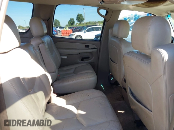2003 Chevrolet Suburban LT с VIN 3GNFK16Z83G288048, выставлен на аукционе IAAI как лот 40486507 с пробегом 274 663 миль миль и . История ставок и продаж доступна на DreamBid. Изображение 8.