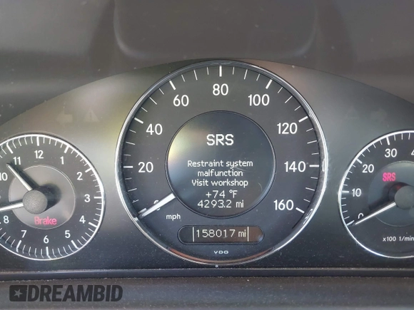 2007 Mercedes-Benz CLK 350 with VIN WDBTK56F27F228877, listed as a IAAI auction lot 42256623 with 158,017 mi miles and . Bid and sale history available at DreamBid. Image 7.