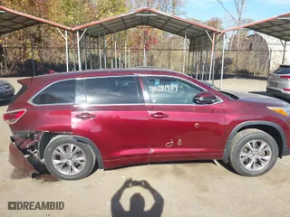 2016 Toyota Highlander LE with VIN 5TDBKRFH8GS325300, listed as a IAAI auction lot 40781984 with 187,893 mi miles. Bid and sale history available at carsss.com. Image 13.