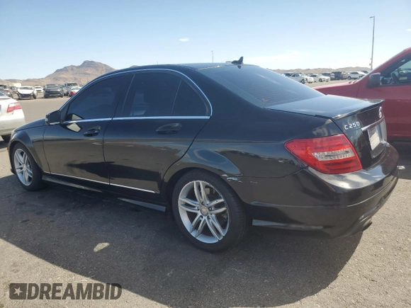 2013 Mercedes-Benz C 250 Sport с VIN WDDGF4HB9DA742932, выставлен на аукционе Copart как лот 63930105 с пробегом 177 550 миль миль и Чистый • Clean title. История ставок и продаж доступна на DreamBid. Изображение 2.