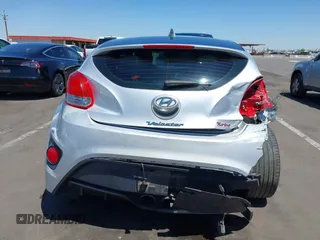 2013 Hyundai Veloster Turbo z VIN KMHTC6AE0DU177983, wystawiony jako IAAI lot #42292102 z przebiegiem 121 142 mil mil oraz . Historia ofert i sprzedaży dostępna na DreamBid. Obrazek 16.