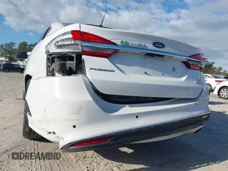 2017 Ford Fusion SE with VIN 3FA6P0HD6HR262443, listed as a IAAI auction lot 41041687 with 145,267 mi miles. Bid and sale history available at carsss.com. Image 18.