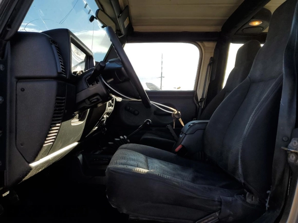 2004 Jeep Wrangler Rubicon with VIN 1J4FA69S04P735406, listed as a Copart auction lot 46459195 with 436,238 mi miles and Clean Title. Bid and sale history available at carsss.com. Image 7.