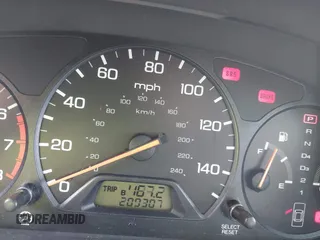 2002 Honda Accord SE с VIN 1HGCG56762A011464, выставлен на аукционе IAAI как лот 41956225 с пробегом 209 307 миль миль и . История ставок и продаж доступна на DreamBid. Изображение 7.