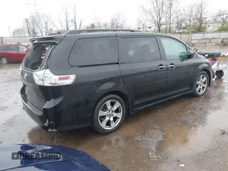 2018 Toyota Sienna SE with VIN 5TDXZ3DC5JS937838, listed as a IAAI auction lot 41964525 with 63,177 mi miles and . Bid and sale history available at DreamBid. Image 4.
