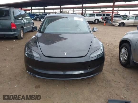 2024 Tesla Model 3 z VIN 5YJ3E1EA3RF771010, wystawiony jako IAAI lot #41738109 z przebiegiem 8 493 mil mil oraz . Historia ofert i sprzedaży dostępna na DreamBid. Obrazek 12.