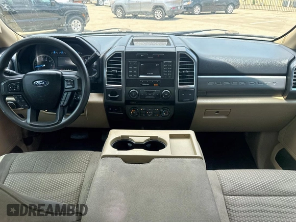 2017 Ford F-250 XL with VIN 1FTBF2A69HEE45339, listed as a Copart auction lot 58622805 with 170,018 mi miles and Clean title. Bid and sale history available at DreamBid. Image 9.