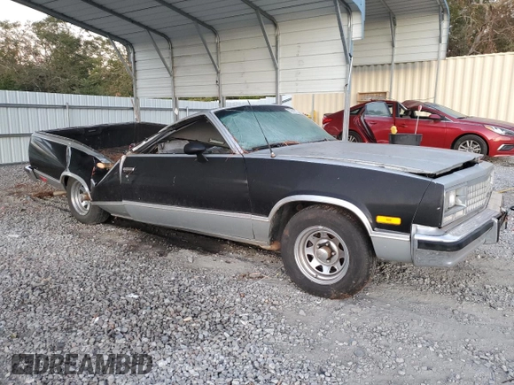 1985 Chevrolet El Camino z VIN 3GCCW80H2FS917457, wystawiony jako Copart lot #76519754 z przebiegiem 53 850 mil mil oraz Szkoda całkowita • Salvage title. Historia ofert i sprzedaży dostępna na DreamBid. Obrazek 4.