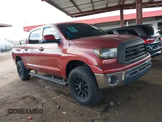 2007 Toyota Tundra SR5 with VIN 5TBDV54107S461279, listed as a IAAI auction lot 41765349 with 204,606 mi miles. Bid and sale history available at carsss.com. Image 1.