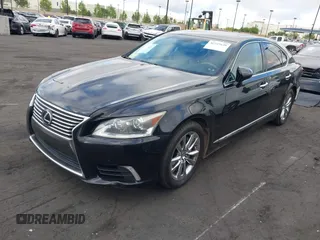 2013 Lexus LS 460 с VIN JTHBL5EF4D5119770, выставлен на аукционе IAAI как лот 42249648 с пробегом 130 460 миль миль и . История ставок и продаж доступна на DreamBid. Изображение 2.