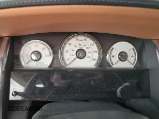 2018 Rolls-Royce Wraith z VIN SCA665C5XJUX87117, wystawiony jako Copart lot #65855274 z przebiegiem Nie podano mil oraz Szkody całkowita. Historia ofert i sprzedaży dostępna na DreamBid. Obrazek 9.