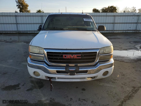 2003 GMC Sierra 1500 SLT with VIN 2GTEC19V931114654, listed as a Copart auction lot 84899694 with 0 mi miles and Salvage Title. Bid and sale history available at carsss.com. Image 5.