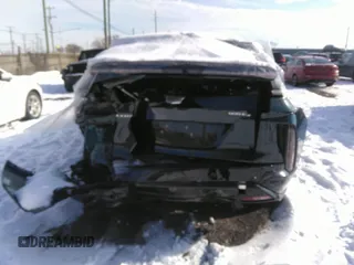 2024 Cadillac LYRIQ z VIN 1GYKPVRL8RZ128147, wystawiony jako IAAI lot #41273392 z przebiegiem 1 927 mil mil oraz . Historia ofert i sprzedaży dostępna na DreamBid. Obrazek 16.